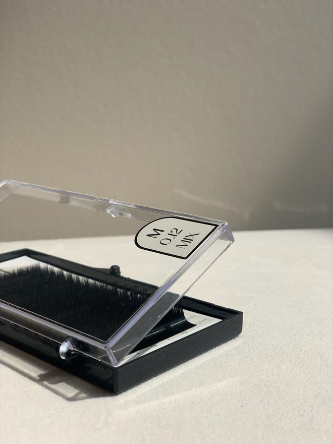 Eyelash extensions - One by one - M Curl