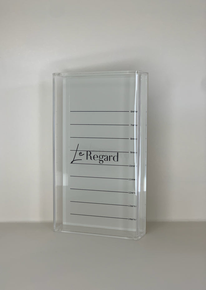 Palette with cover